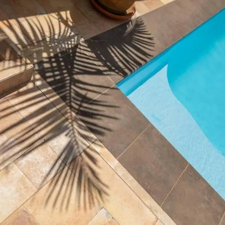 Alba Regia Catarthome - Private Pool וילה אדחה